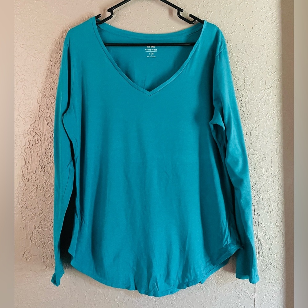 Women’s Old Navy V Neck Long Sleeve Top Size L